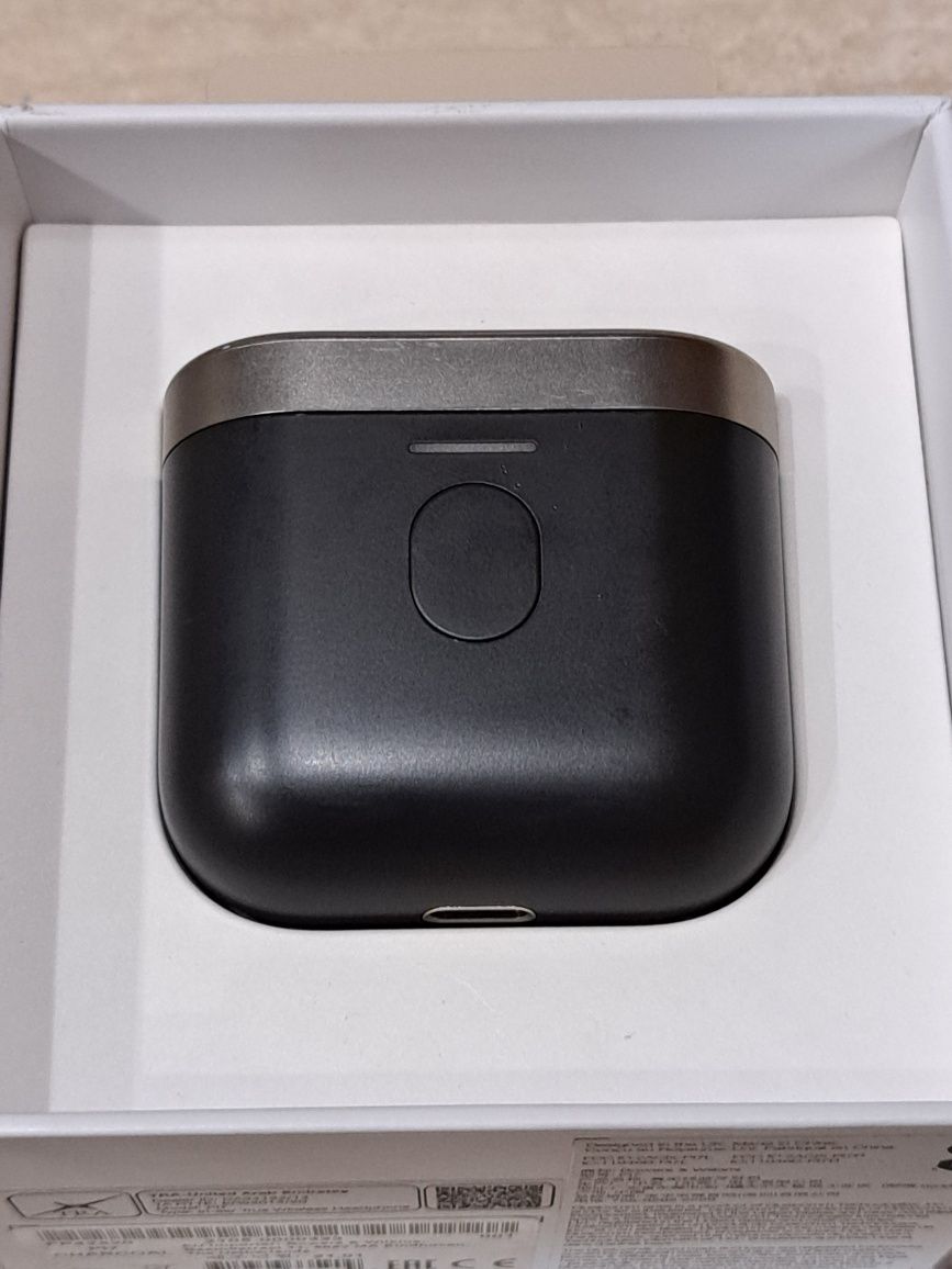 Earbuds Bowers & Wilkins PI7