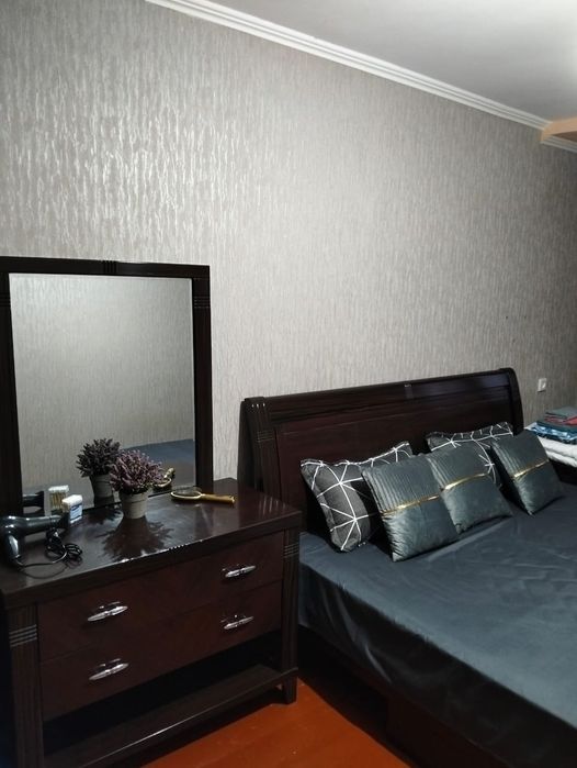 Сдаётся квартира по суточно. Улица Казыбек би дом 103