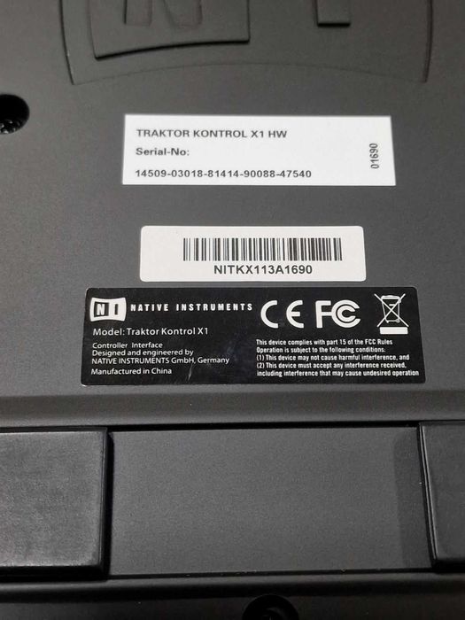 FX Котролер Native Instruments Traktor Kontrol X1 MK1