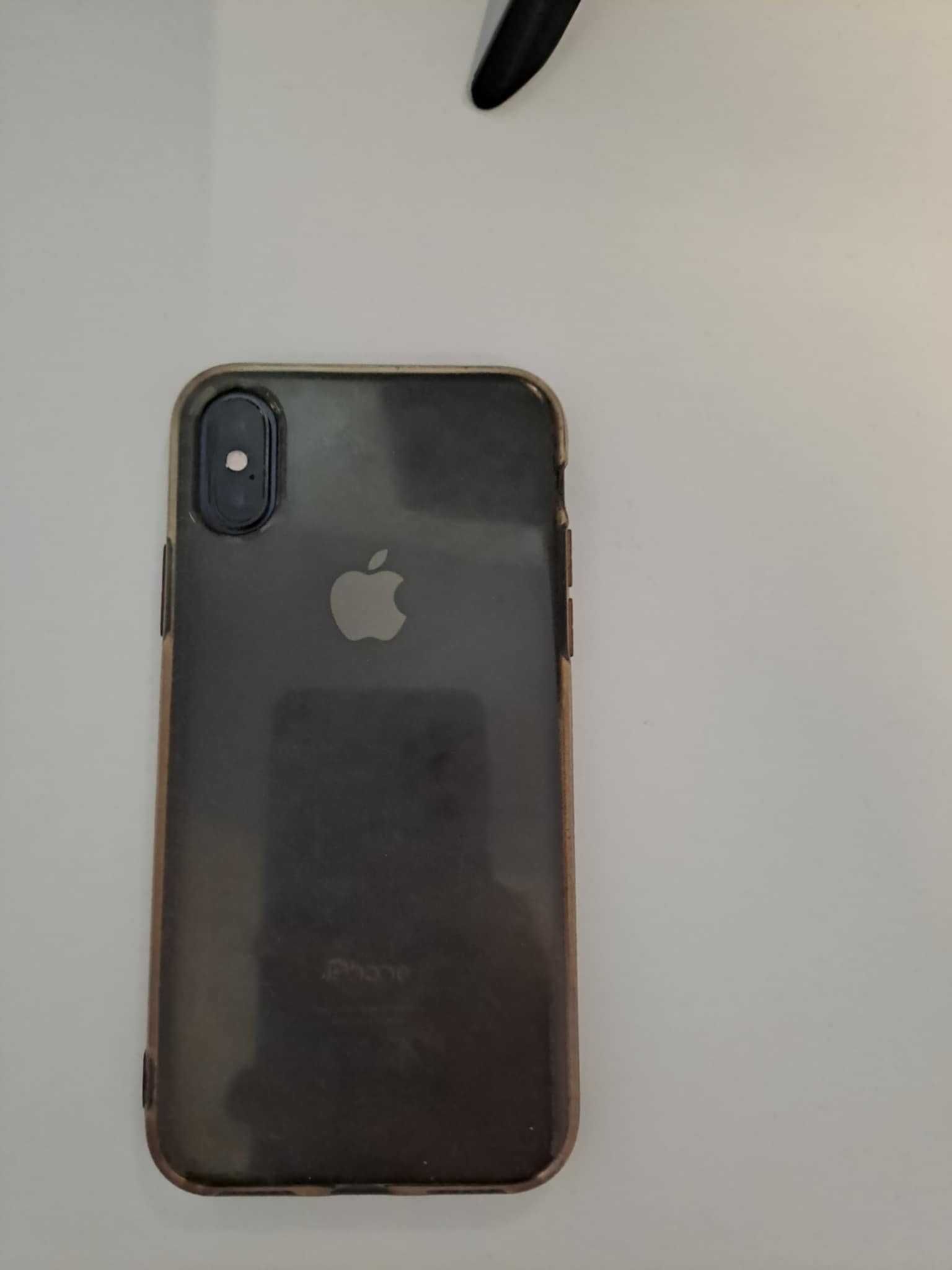 Iphone XS 64 GB с оригинално зарядно