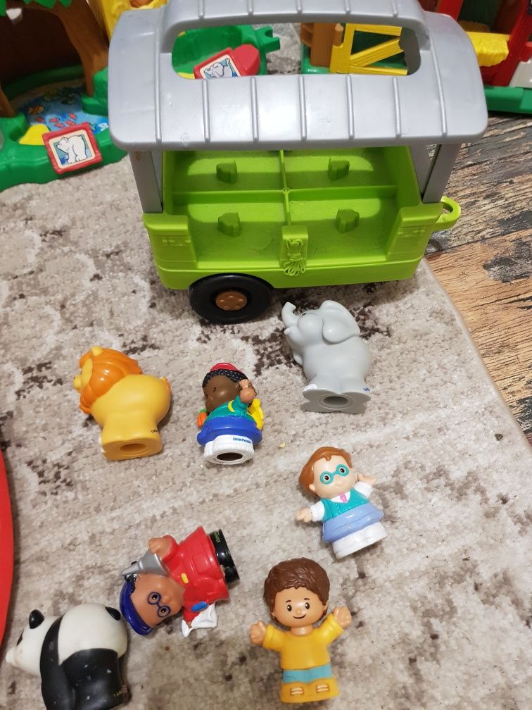 Lot fisher price little people