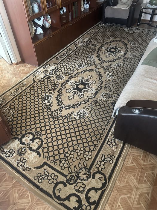 Продаю палас б/у