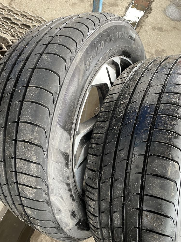 Комплект резины Kumho 235/60/18