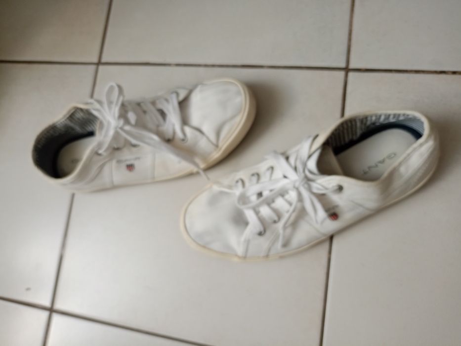 Vând tenesi Gant, purtați dat in stare buna, mărimea 41, produs de c