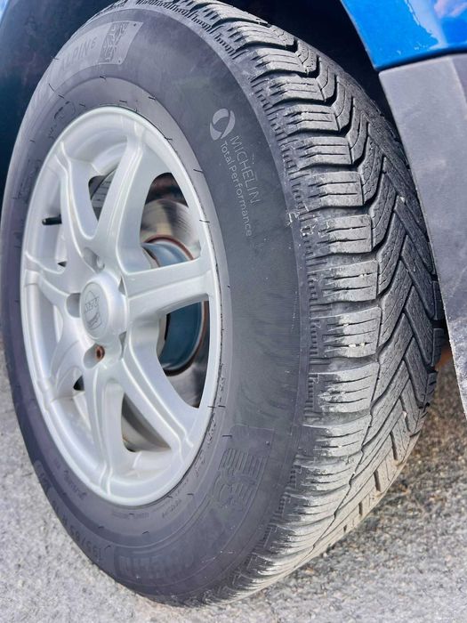 Golf 5  1.9 - 105 к.с