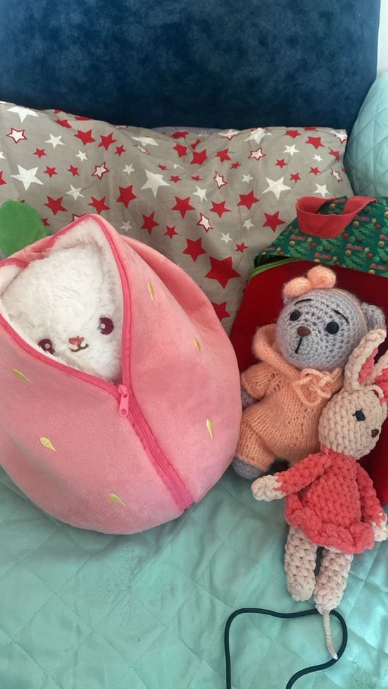 Продам вязаную игрушку