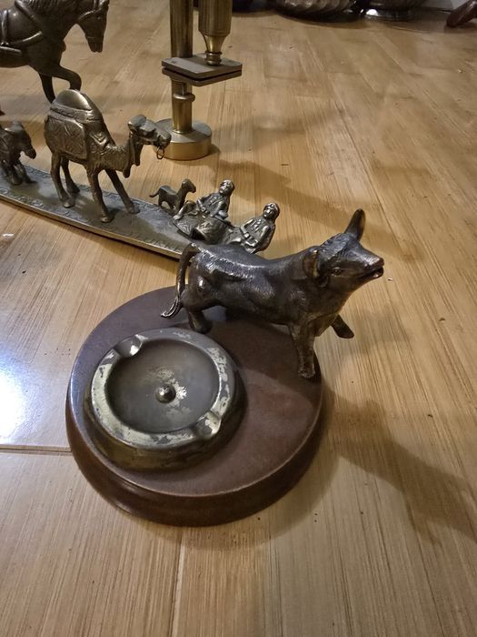 Statuete din bronz masiv