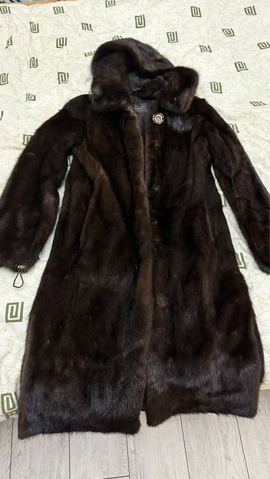 Продам норкавую шубу