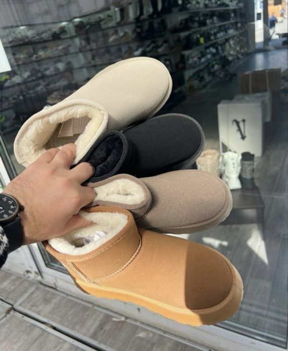 Ugg mini platform