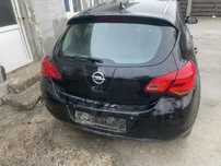 Dezmembrez opel astr j 1.7