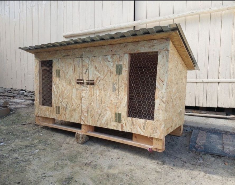 Lucrări din lemn: custi animale, căsuțe, balansoare