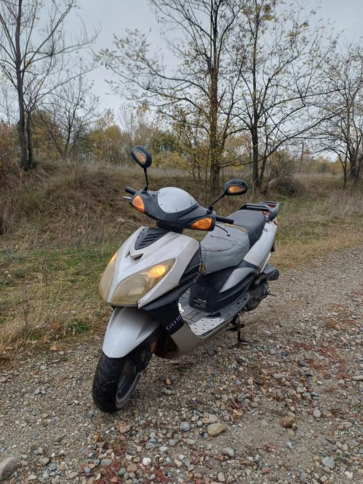 Scuter 50cc La vanzare
