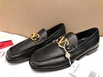 Valentino Garavani pantofi barbatesti 40, autentici, retail 780 euro