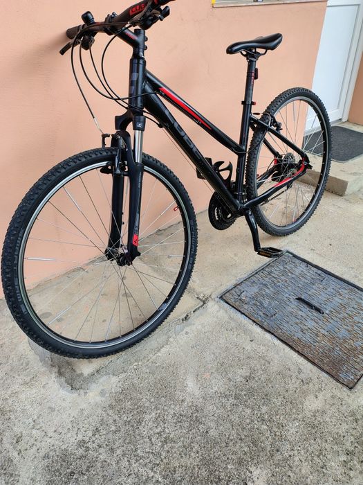 Vând bicicletă Cube Ltd Cls mărime M, roți 28, echipată Shimano