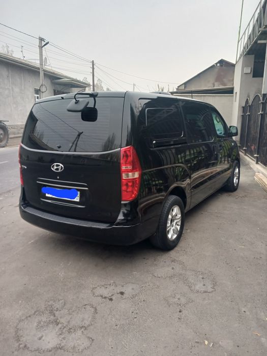 Hyundai stareks sotiladi