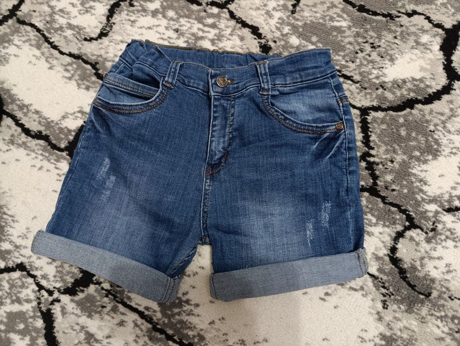 Шорты джинсовые для девочки 9-10 лет