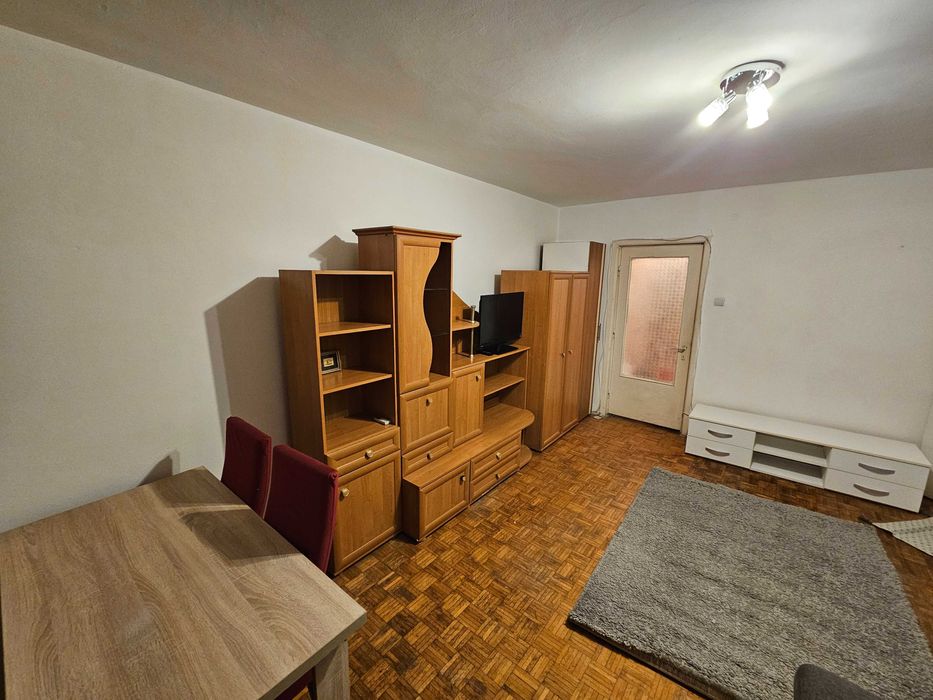 Inchiriez garsoniera Brazda G5, etaj 6