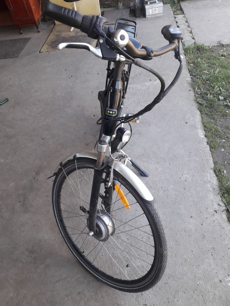 Bicicletă electrică