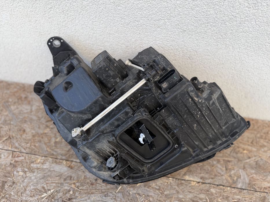 Far stanga Mercedes E Class W213 LED High Performance Original Europa