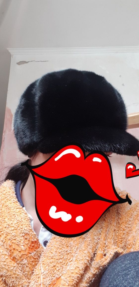 Продаю норковую шапку носила один сезон