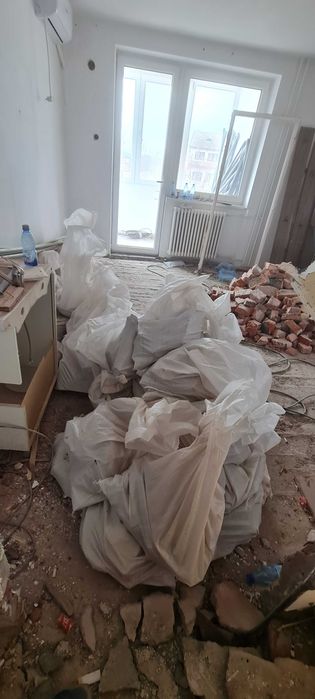 Renovări apartamente/case – servicii complete, de la demolări la cheie