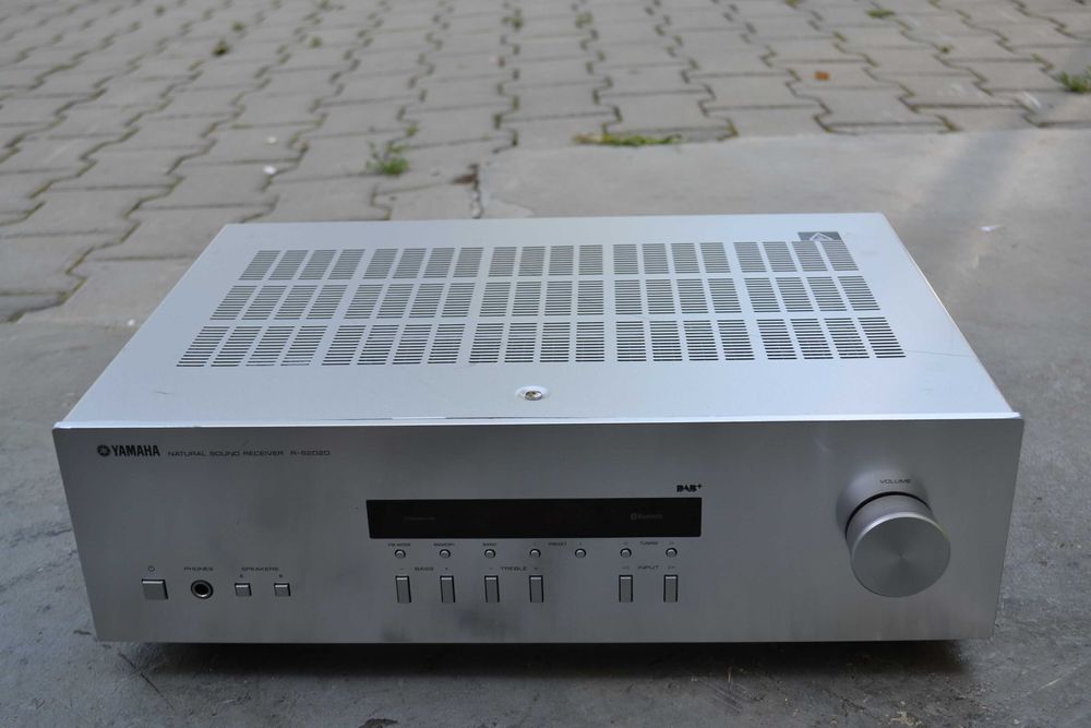 Amplificator Yamaha R-S 202 D cu bluetooth