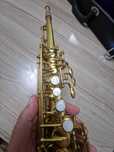 Saxofon sopran .