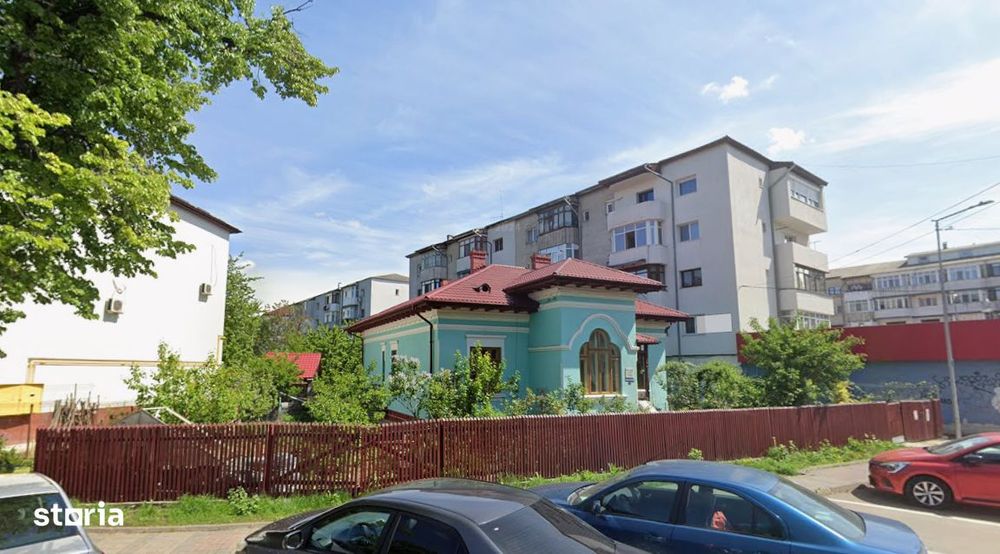 Vand casa ultracentral vis-a-vis de spitalul matern