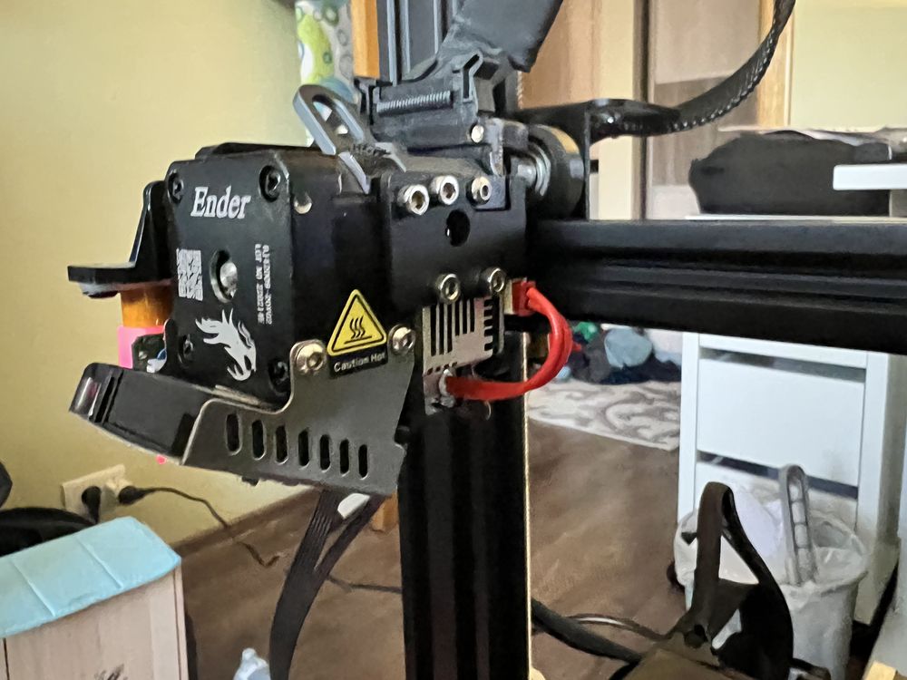 Imprimanta 3d - Ender 3 v2 Upgraded + piese schimb