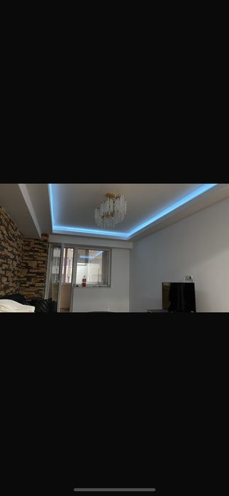 Închiriez ap 3 camere