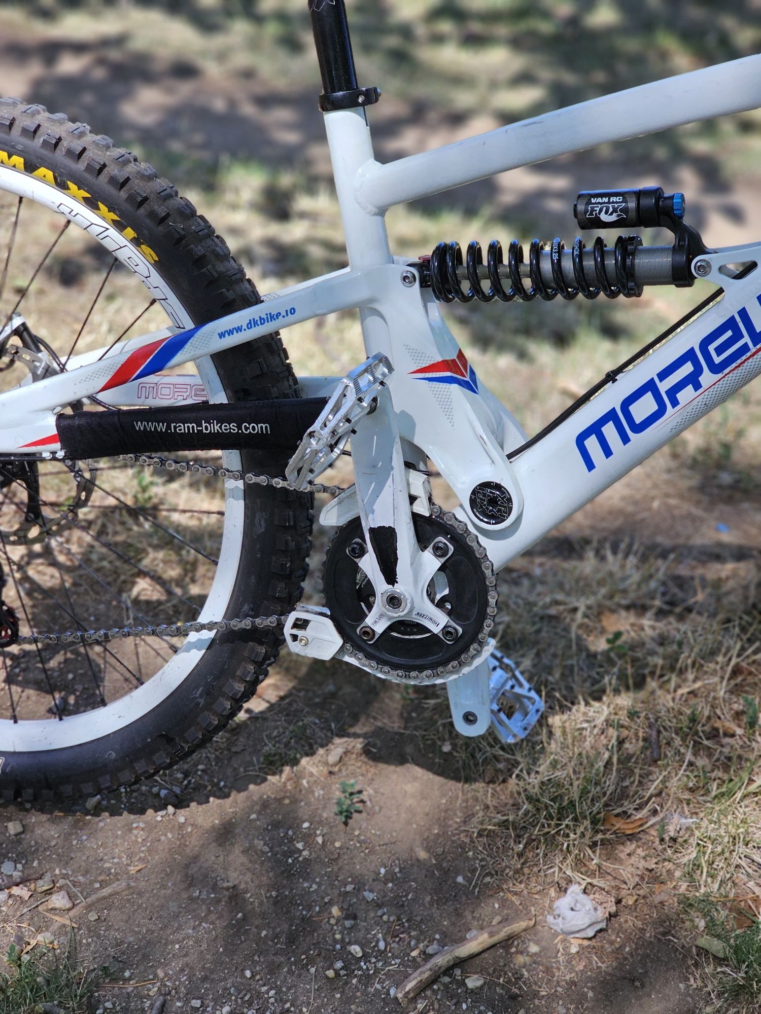 Bicicleta  Morewood Izimu stare ireprosabila downhill  enduro freeride