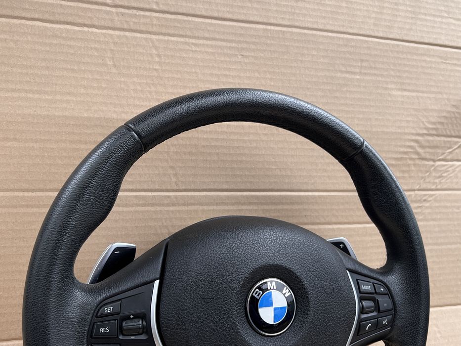 BMW F30/31/32 Волан с пера и мултифункция.