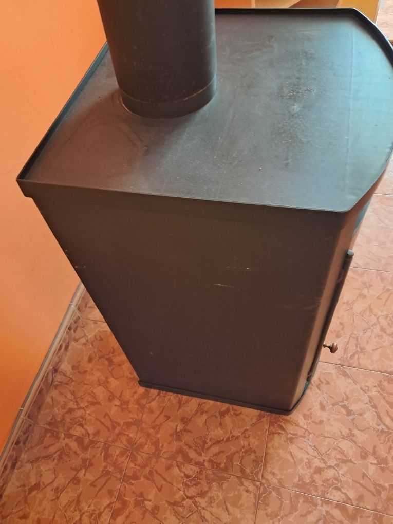 Продавам камина Прити