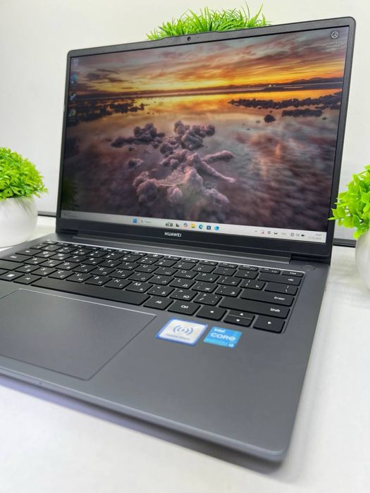 Huawei D14 core i3-12