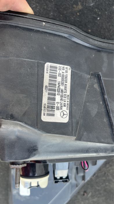 Tripla stop stanga dreapta haion caroserie aripa mercedes ml w166 pies