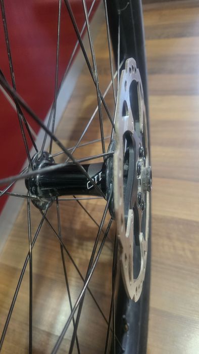 Vând roti roval traverse 29 specialized