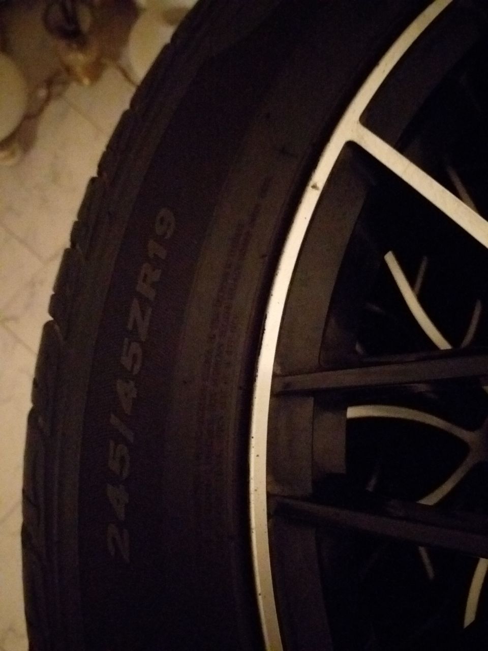 Шины nexen 4шт. 245/45ZR19