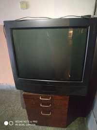 Телевизор за хол Loewe