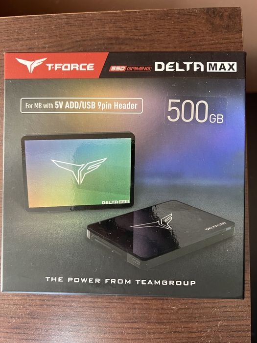 Продавам хард диск TeamGroup T-Force Delta Max