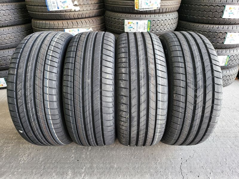 215/50/18 BRIDGESTONE 4бр