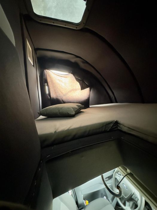 Ford Transit 2.0 TDCI  prelata si cabina de dormit