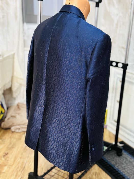 Sacou impecabil și elegant de la brandul VIGGO