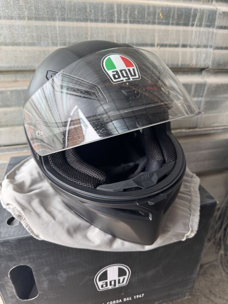 Каска за мотор AGV