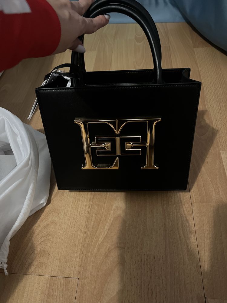 Нова чанта elisabetta franchi