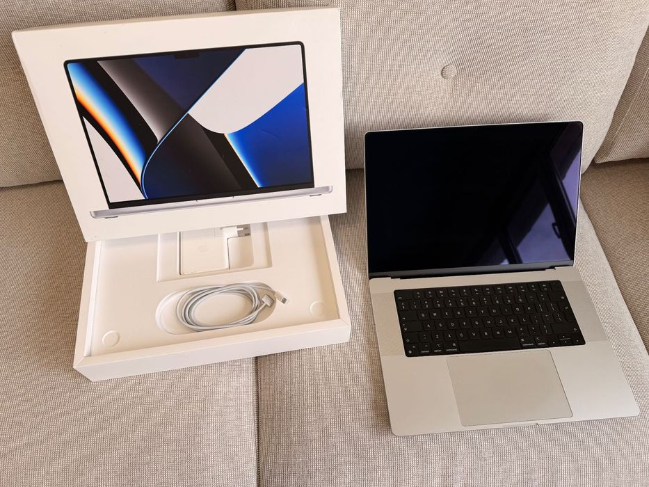 MacBook Pro 16", M1 Pro, 16GB RAM, 1TB SSD, Silver 2021