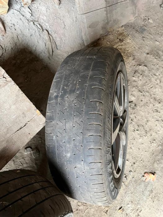 Продам диски с шинами в комплекте в хорошем состоянии