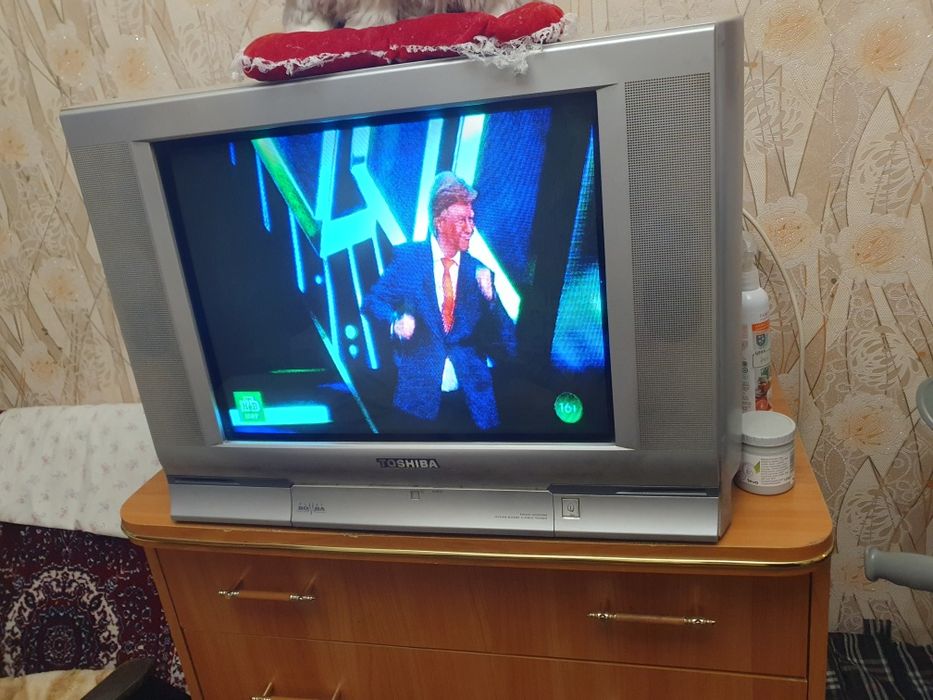 Продам телевизор