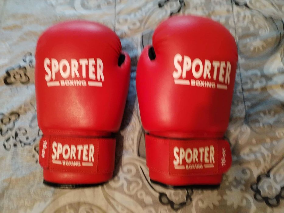 Продавам боксови ръкавици Sporter