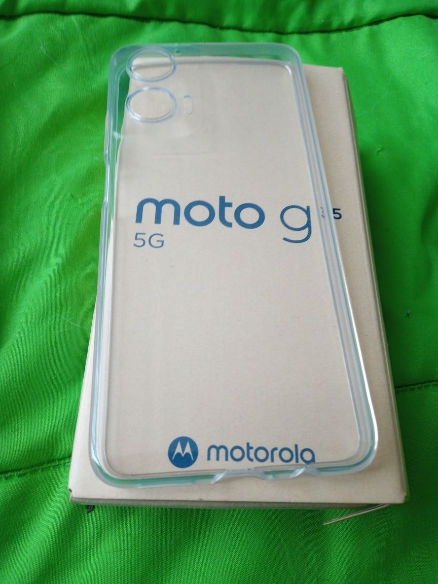 Чисто нов motorola 5G рам 256 / 8 + 4 камера 50 мегапиксела