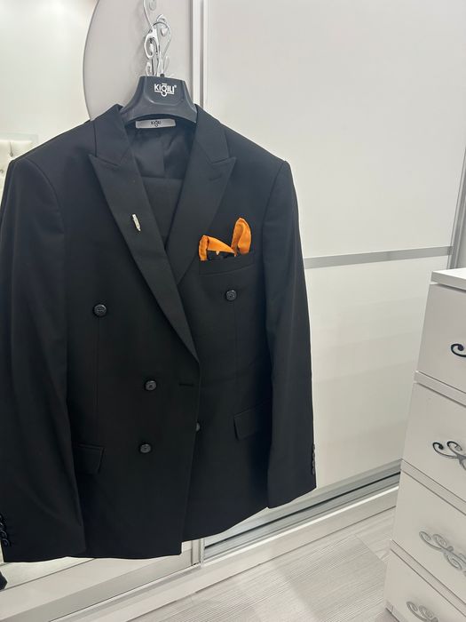 Мъжки костюми но